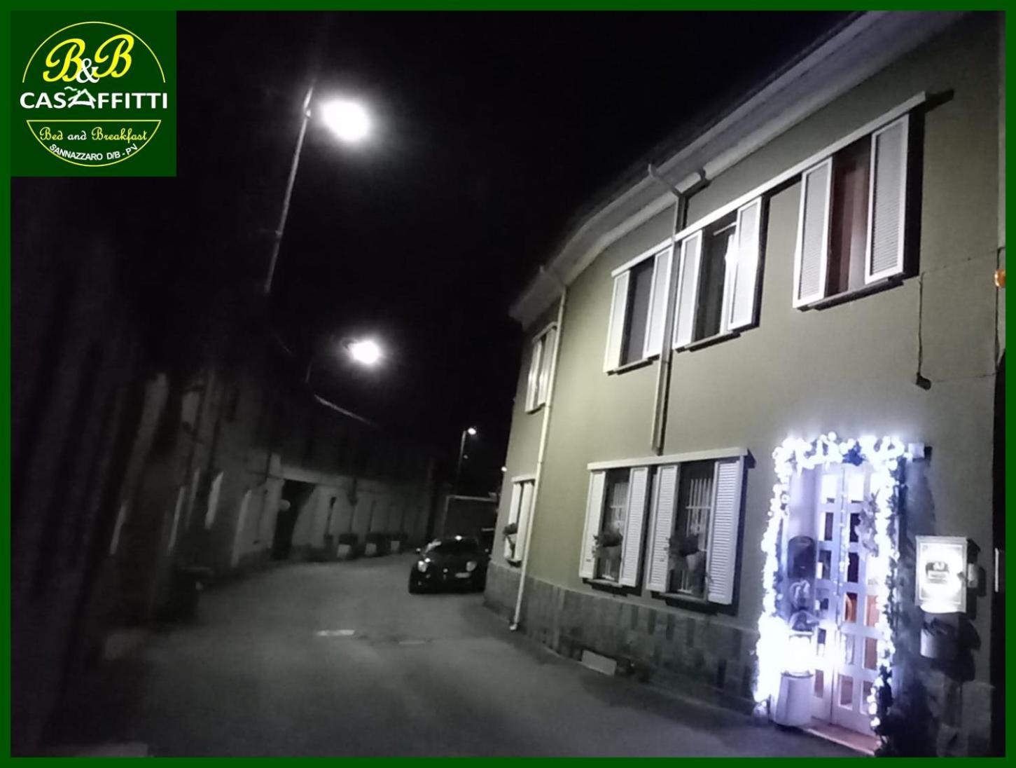 B&B Casaffitti Sannazzaro de' Burgondi Exteriör bild
