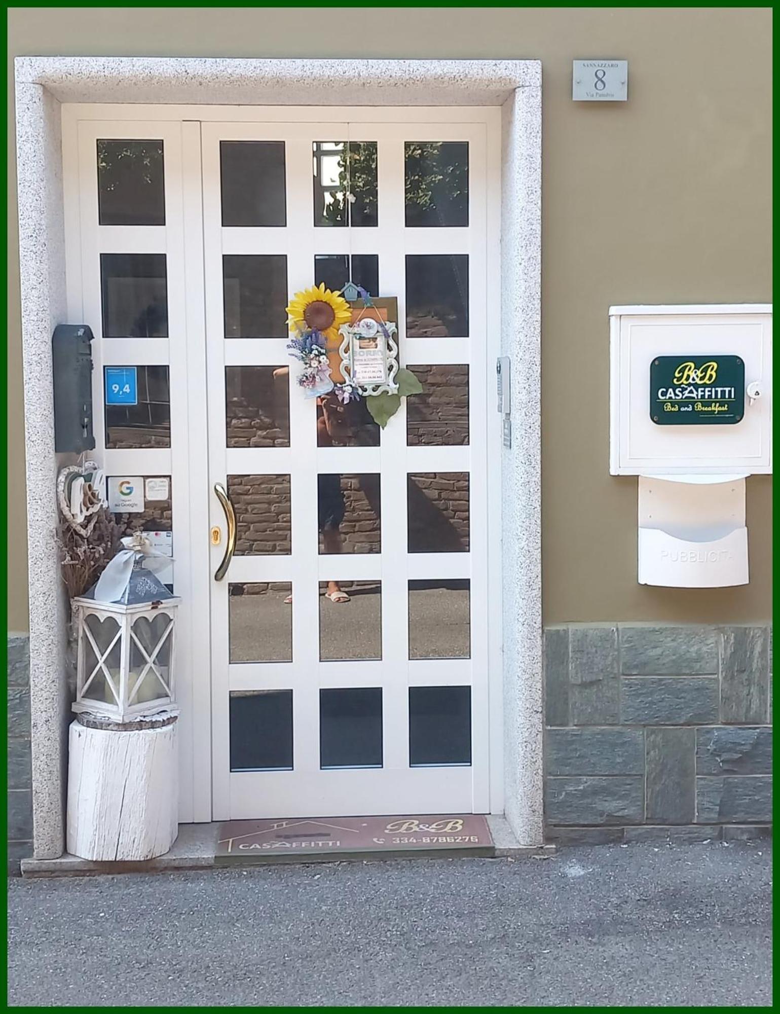 B&B Casaffitti Sannazzaro de' Burgondi Exteriör bild