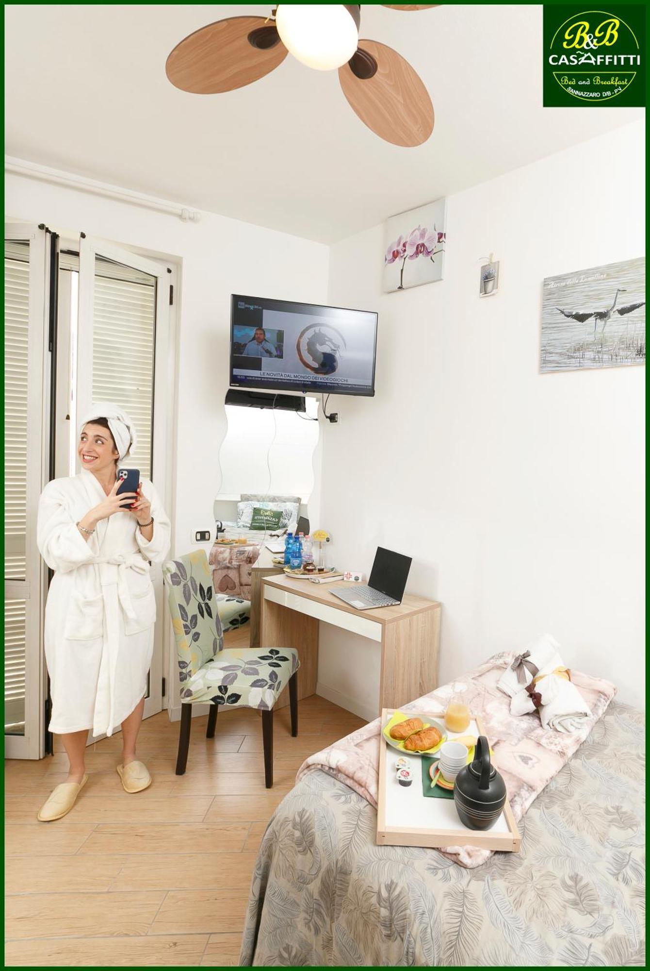 B&B Casaffitti Sannazzaro de' Burgondi Exteriör bild