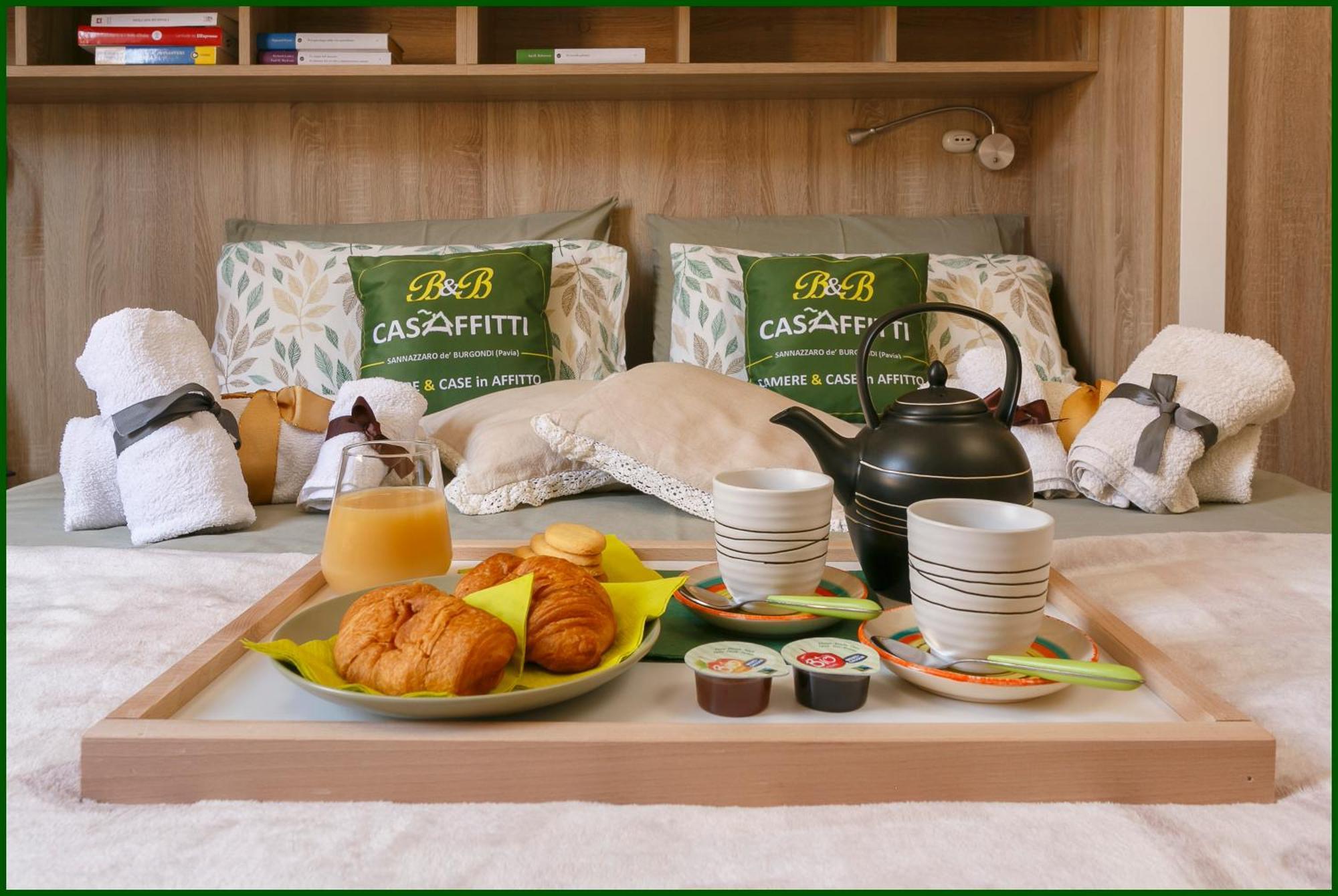B&B Casaffitti Sannazzaro de' Burgondi Exteriör bild